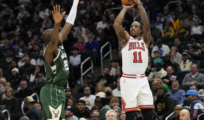 Bucks vs. Bulls Showdown: Can Milwaukee Extend Their Dominance or Will Chicago Stage an Epic Comeback? Find Out in the Nail-Biting Final Quarter!